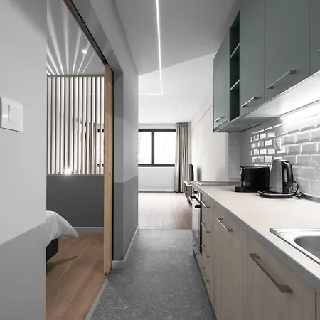 New Yorker, Nilie Hospitality Mgmt 公寓
